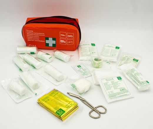 KIT DE PRIMEIROS SOCORROS DE EMERGÊNCIA DIN 13164 REGULAMENTAÇÃO BAG CONTAINER