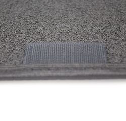 JGO. 4 ALFOMBRAS MOQUETA "PREMIUM" NEGRA TAL. GOMA RIBETE NEGRO