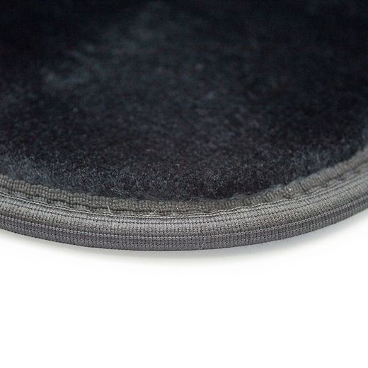 JGO.4  ALFOMBRAS MOQUETA "PRIVILEGE" NEGRA. RIBETE NEGRO