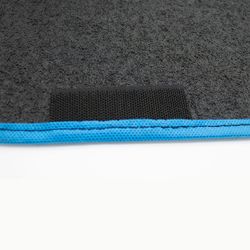 JGO. 4 ALFOMBRAS MOQUETA "SELECT" NEGRA TALONERA GOMA COLOR AZUL