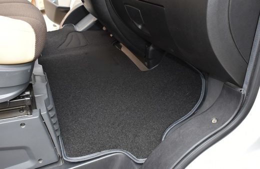 JGO. ALFOMBRAS PREMIUM NEGRA MOD. FIAT DUCATO III 06- PARTE DELANTERA