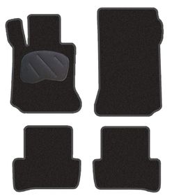 JGO. ALFOMBRAS PREMIUM NEGRA MOD.  MERCEDES CLASE C CARR. 204 (07-) con