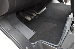 JGO. ALFOMBRAS PREMIUM NEGRA MOD. PEUGEOT BOXER II 06- PARTE DELANTERA