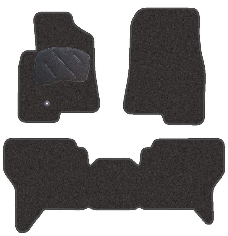 JGO. ALFOMBRAS PREMIUN NEGRA MOD. MITSUBISHI MONTERO / PAJERO III V60 (00-06) 2FP - 1P