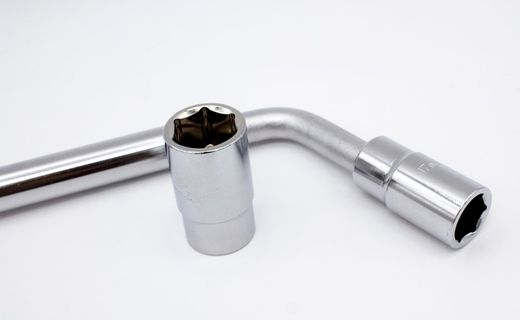 LLAVE DE RUEDA TELESCOPICA 2 BOCAS