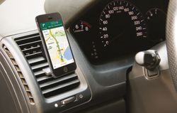 SOPORTE TELEFONO  POR IMAN Y COLOCACIÓN EN REJILLA AIRE