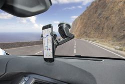 SOPORTE TELEFONO RM CONNECT CON CARGA WIRE-LESS, ADAPTABLE PARA SALPICADERO, PARABRISAS ( 3 )